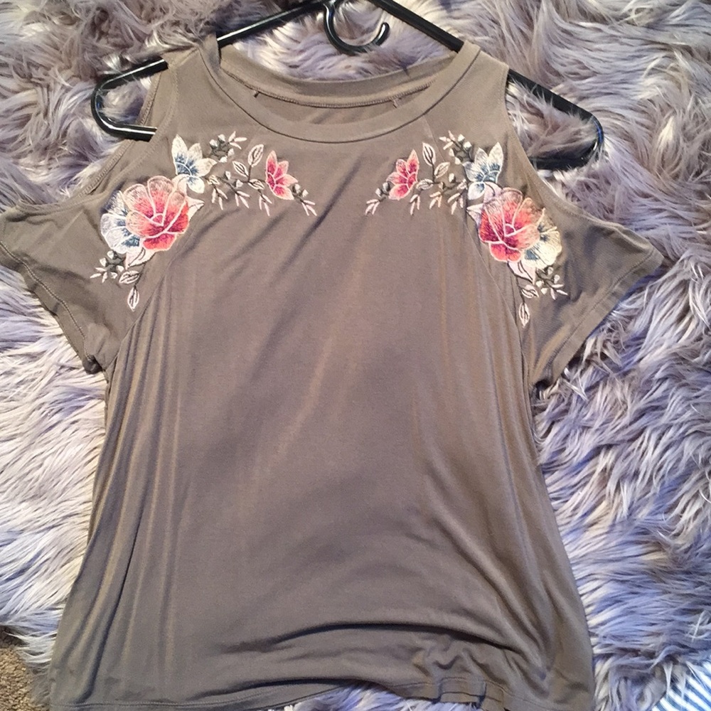 Off the shoulder top! Olive green